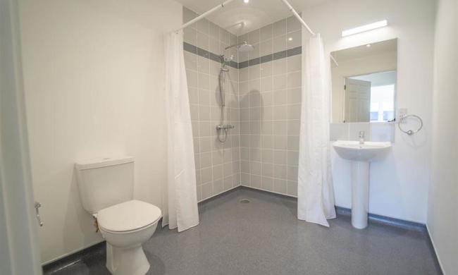 Swallowtail Place Wetroom